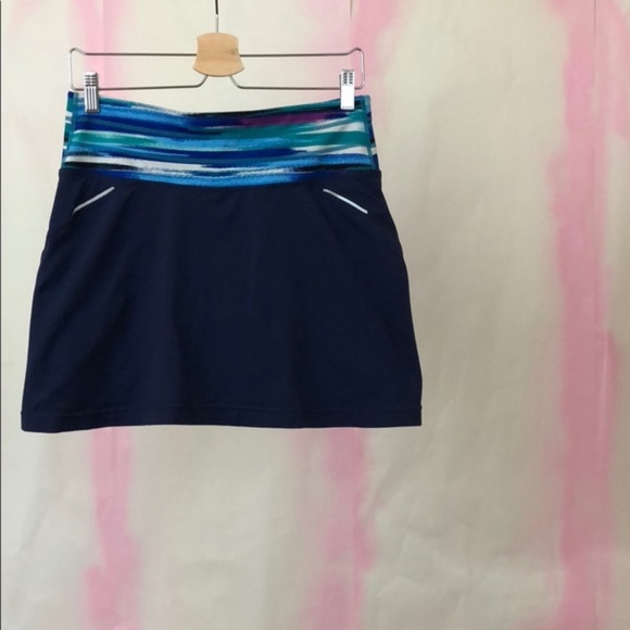 Athleta Grenadine Airbrush Relay Skort Lines Tall - Picture 6 of 9